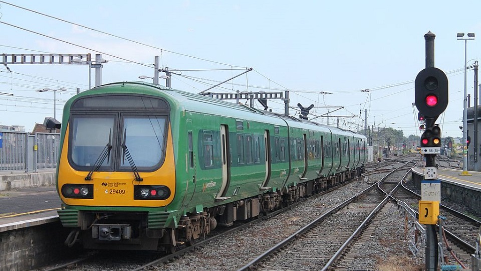 Commuter train in Dublin, source: Wikipedia