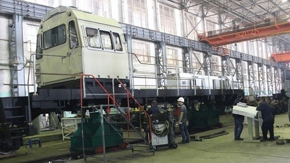 Sinara Group assembles new type of LNG-powered locomotive, source: Sinara Group