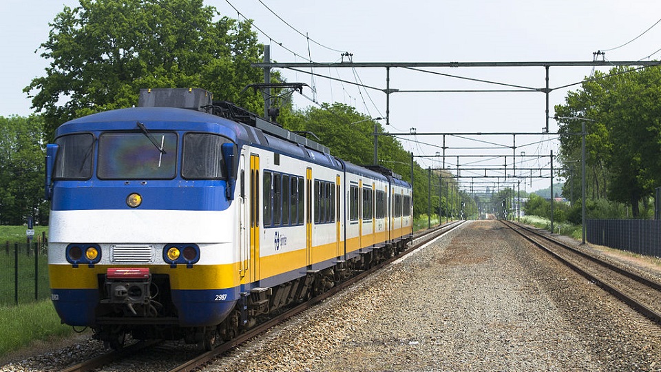 SGM Sprinter train of Nederlandse Spoorwegen, source: Wikimedia Commons