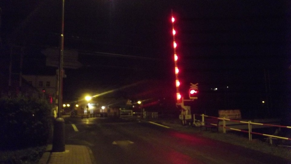 Luminous boom barrier in Czechia, source: SŽDC