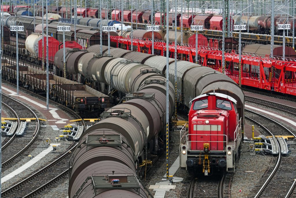 DB Cargo shunting operations in Halle (Saale)