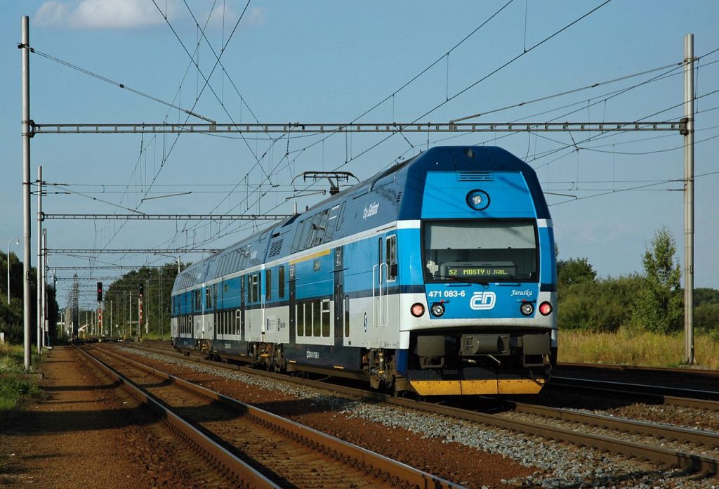 Czech railways train en route
