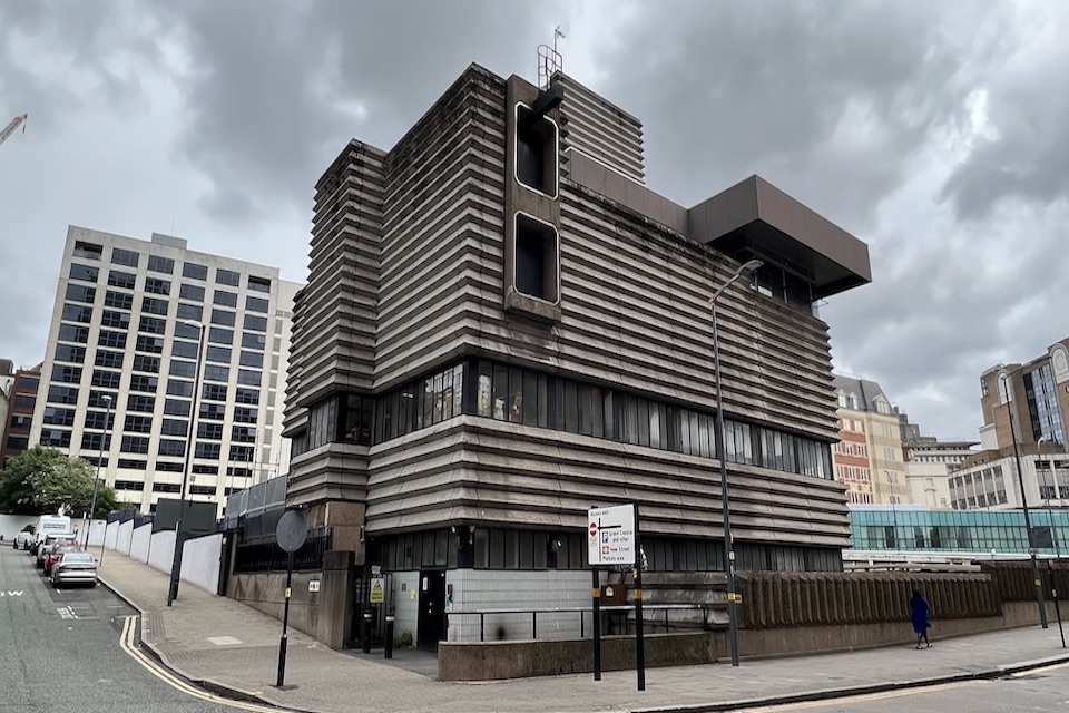 Exterior from the street of Birmingham New Street Power Signal Box