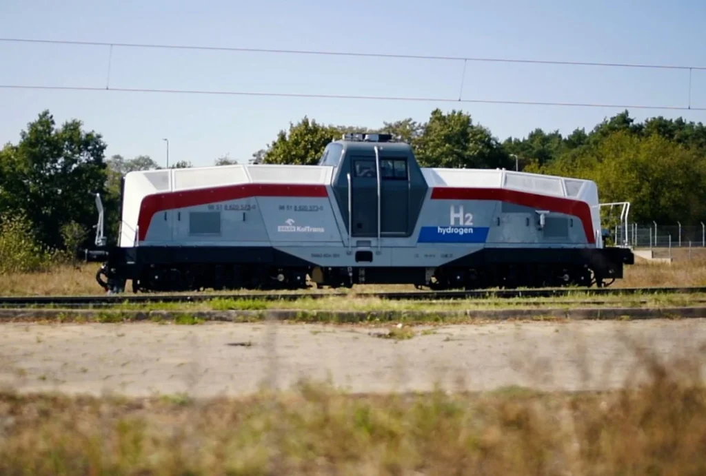 PESA hydrogen shunting locomotive