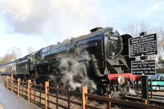9F standard class steam locomotive