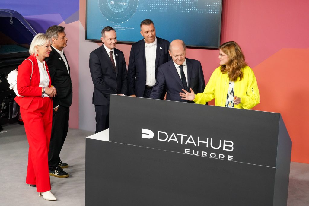 German Chancellor Olaf Scholz was there for the presentation of DataHub Europe.