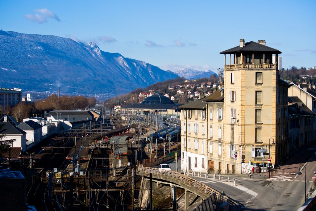 Trenitalia is going all the way to the Alps - through France.